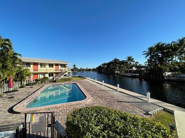 1st image of 1810 E Oakland Park Blvd APT 15