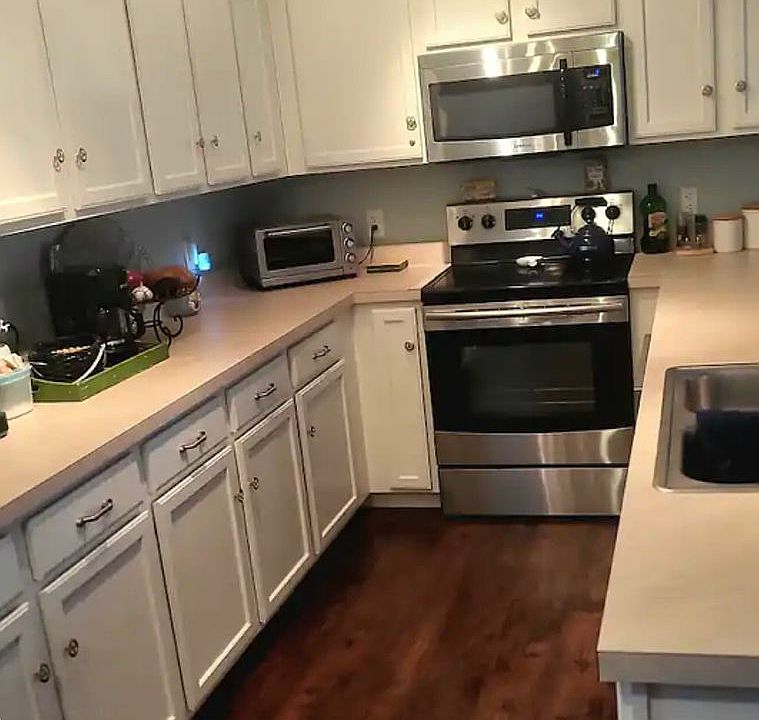 2nd image of 534 Coconut Ave