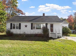 29 Elizabeth St, Gardner, MA 01440