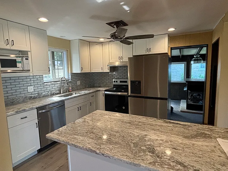 96 Moger Dr — Photo 10