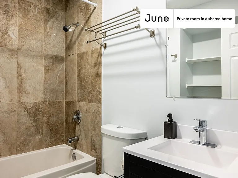 2852 N Lawndale Ave #A — Photo 6