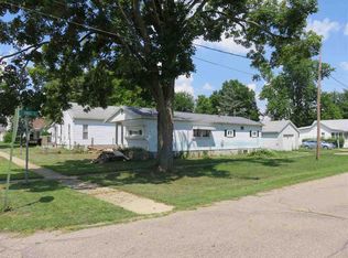 203 E 1st St, Morrice, MI 48857