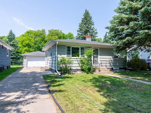 419 18th St S, Moorhead, MN 56560