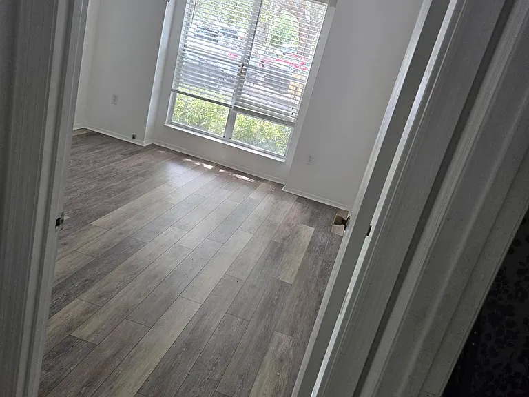 10028 Strafford Oak Ct #701 — Photo 5