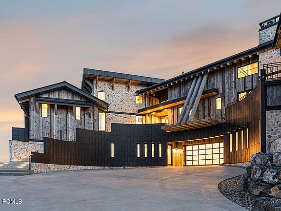 5th image of 8139 N Sunrise Loop