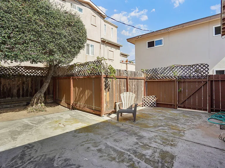 2251 Felspar St — Photo 21