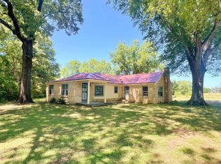 1160 Riverdale Rd, Grenada, MS 38901