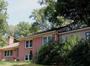 1620 Brandywine Dr, Charlottesville, VA 22901