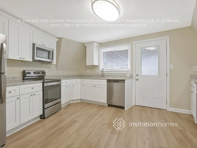 377 Windsor Farms Dr — Photo 10