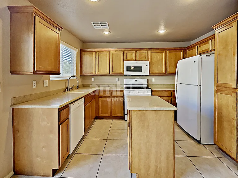 8116 Stonyford Ct — Photo 3