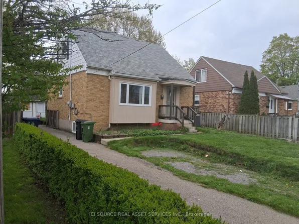 11 Ellington Dr, Toronto, ON M1R 3X6