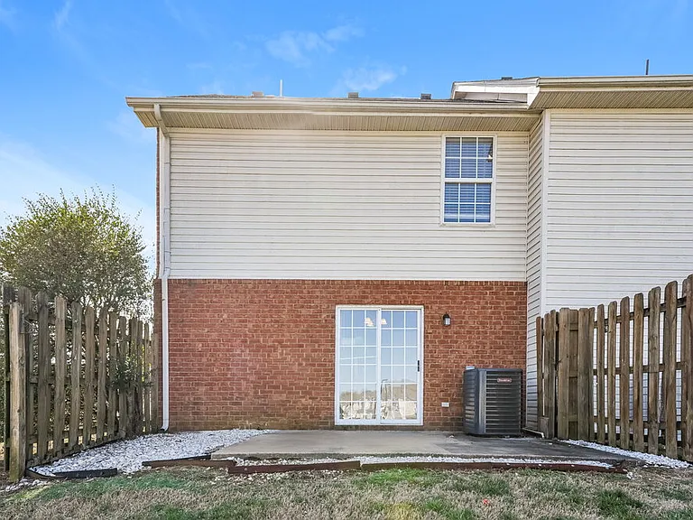 675 Legacy Dr — Photo 17