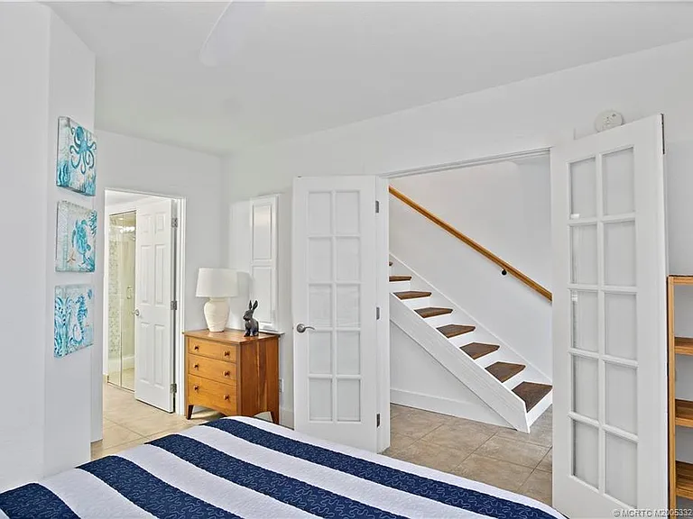 245 NE Macarthur Blvd #12 — Photo 9