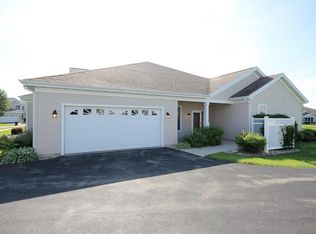 3318 N Stonecreek Dr #64, Madison, WI 53719