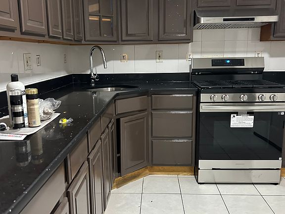3rd image of 89-15 168th Pl Floor 2
