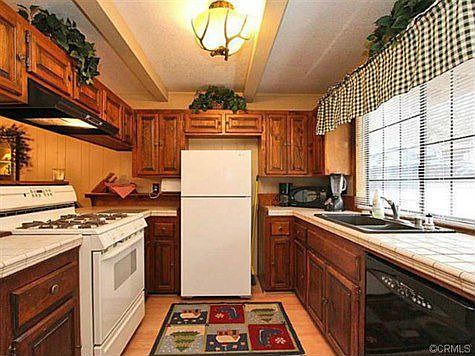 4th image of 753 Summit Blvd #4