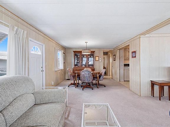 4th image of 4203 11th Street Ct E
