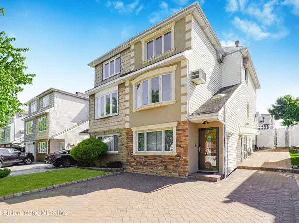 190 Sandalwood Dr, Staten Island, NY 10308