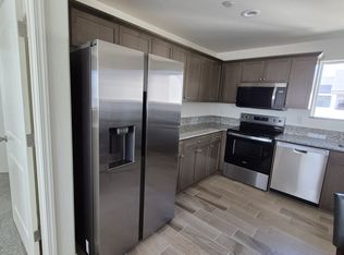 2092 Roussanne Ave #1, Tulare, CA 93274