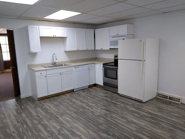 20247 Point Lookout Rd #1 — Photo 3