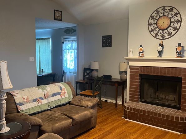 1109 Palomino Dr