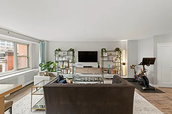 Sold by SERHANT. | media 5