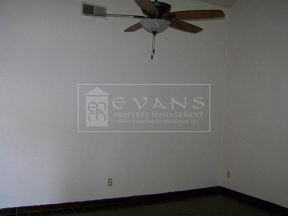 2nd image of 1916 E Harold Ave
