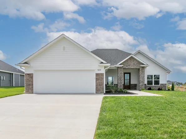 909 Spyglass Ct, Columbia, MO 65201