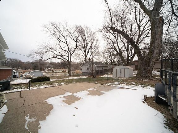 3rd image of 4635 N 83rd Avenue Cir