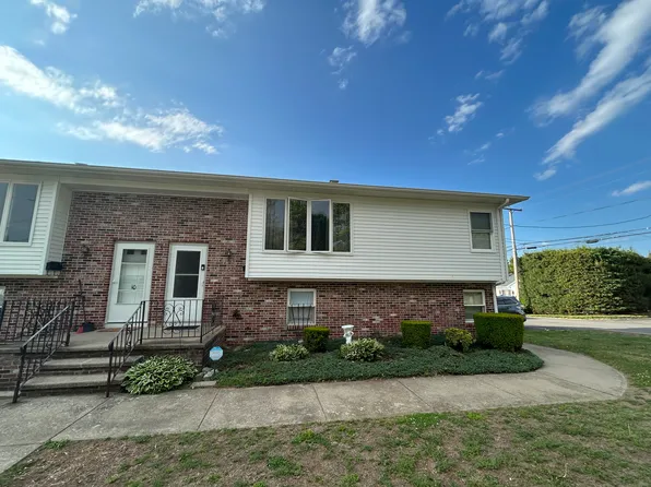 10 Varson St #1, Cranston, RI 02920