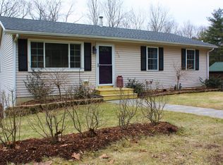 370 County Rd, Torrington, CT 06790