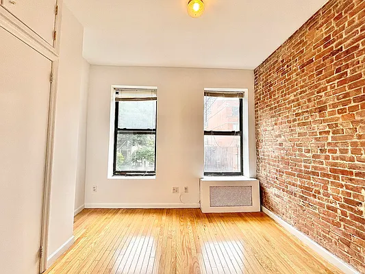 Rented by Century 21 Premier  | media 5