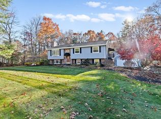 6 Suzanne Dr, Assonet, MA 02702