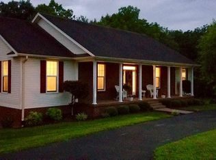 328 Cold Spring Dr, Stanford, KY 40484