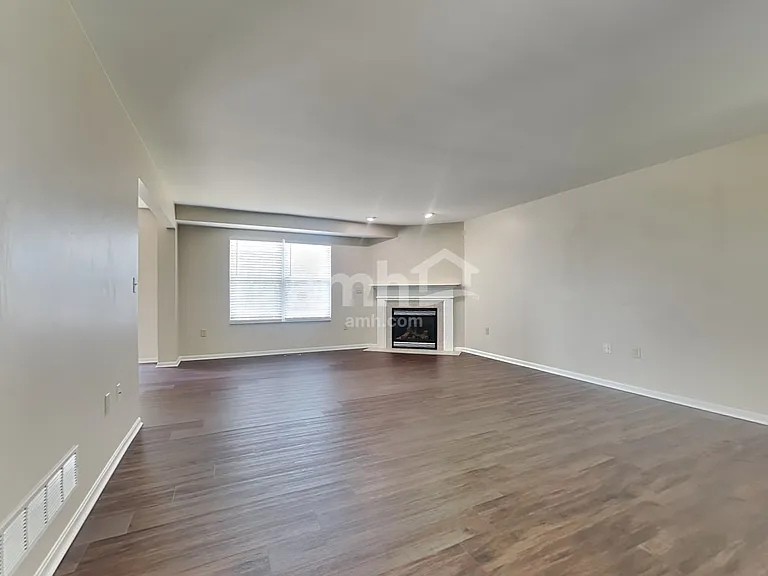 1837 Cantwell Ct — Photo 7
