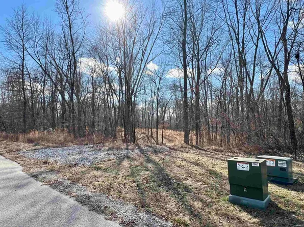 1399 Otter Dr, Boonville, IN 47601