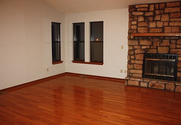 4th image of 1117 E 6th St