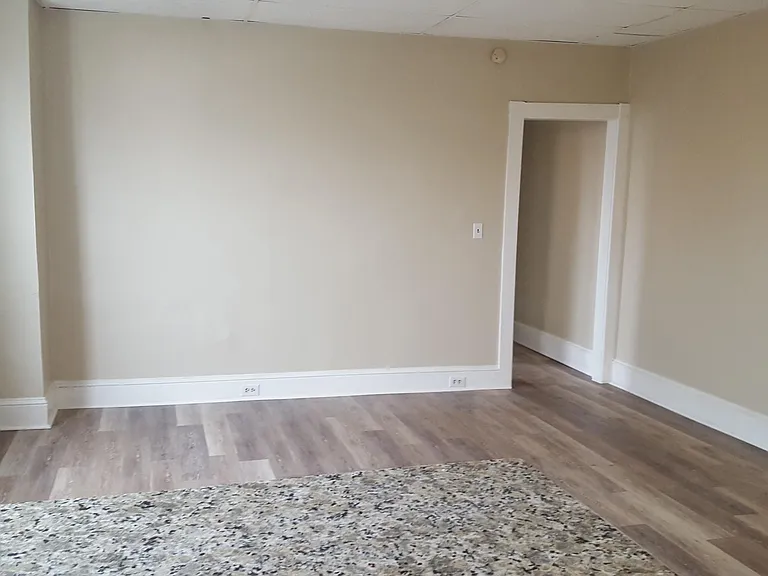 247 Chambers St #1 — Photo 9