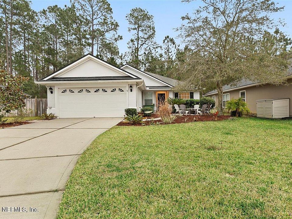 1st image of 2072 N Cranbrook Ave