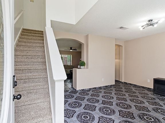 3rd image of 8173 Heritage Place Dr