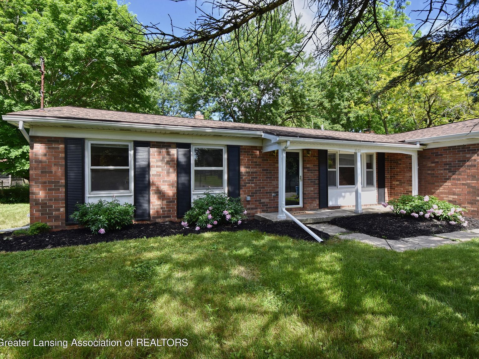 3030 Stoneleigh Dr, Lansing, MI 48910 Zillow