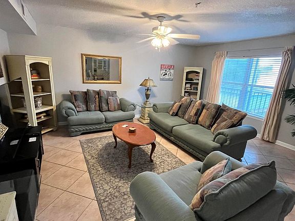 3rd image of 206 16th St Unit F