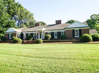 1618 6th St NW, Hickory, NC 28601