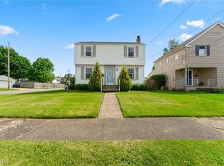 440 W Wilson St, Struthers, OH 44471