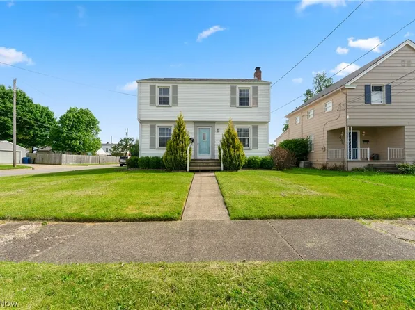 440 W Wilson St, Struthers, OH 44471