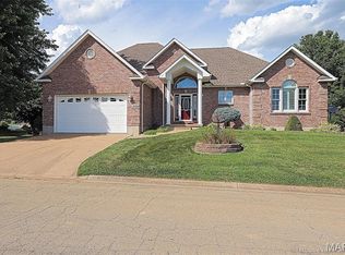 806 Bent Crk, Farmington, MO 63640