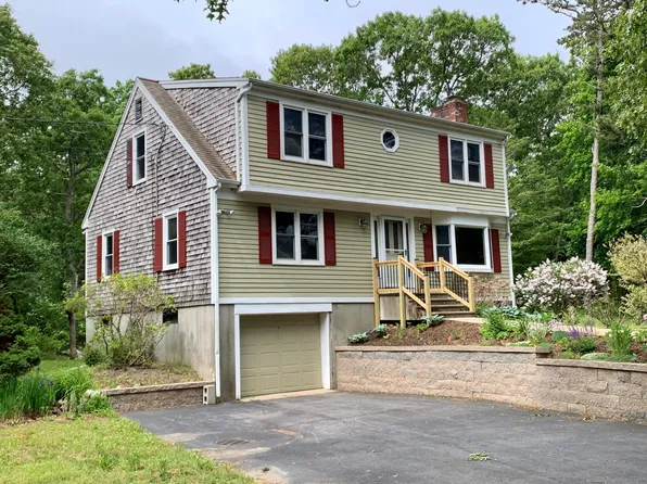 57 Spruce Street, West Barnstable, MA 02668