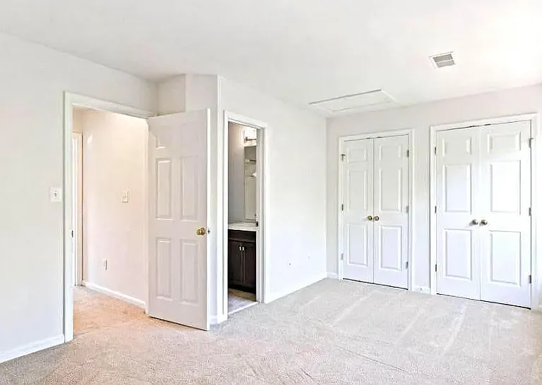 12022 Country Mill Dr — Photo 9