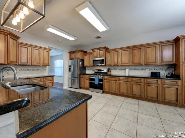 9415 Camino Venado, Helotes, TX 78023