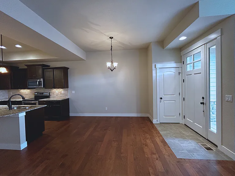 2521 Des Moines Dr #104 — Photo 13